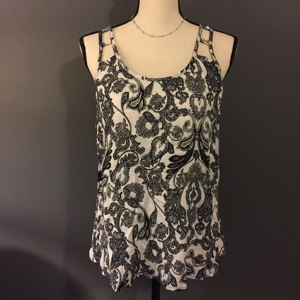Xhilaration Black Paisley Hi-Lo Tank